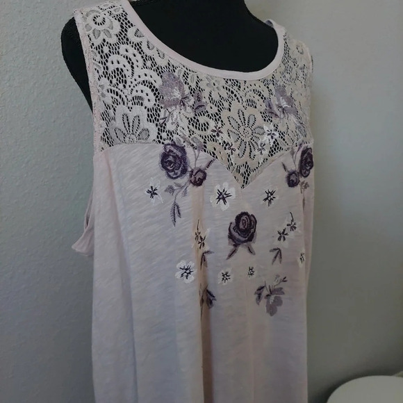 Torrid Slub Embroidered Lace Yoke Tank Lilac purple floral 3X - Picture 9 of 10